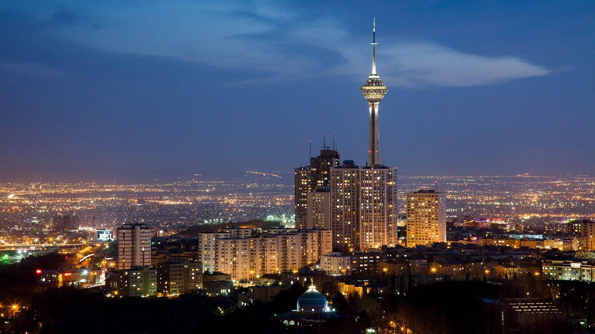 Tehran Clock برج ميلاد في طهران: كل ما تحتاج معرفته قبل الزيارة