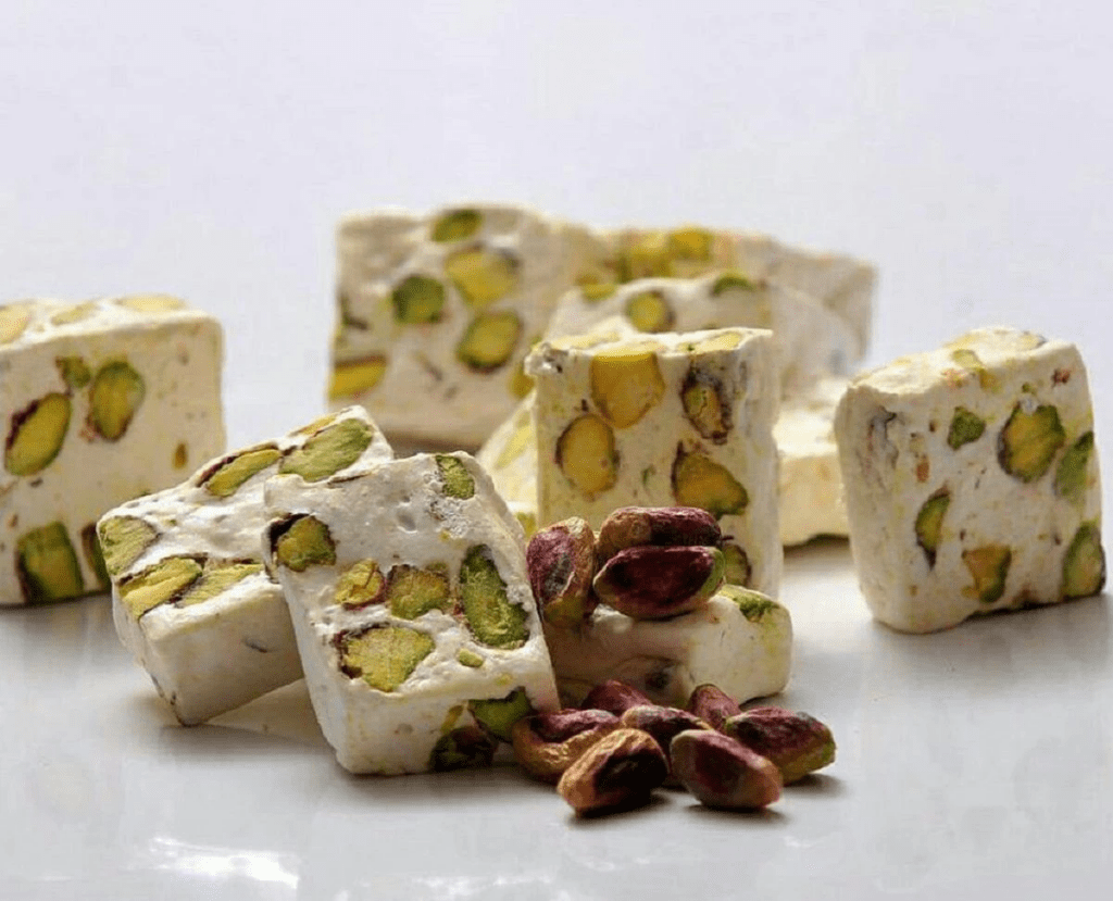 أشهر الحلويات الفارسية التي يجب أن تجربها أشهر الحلويات الفارسية التي يجب أن تجربها