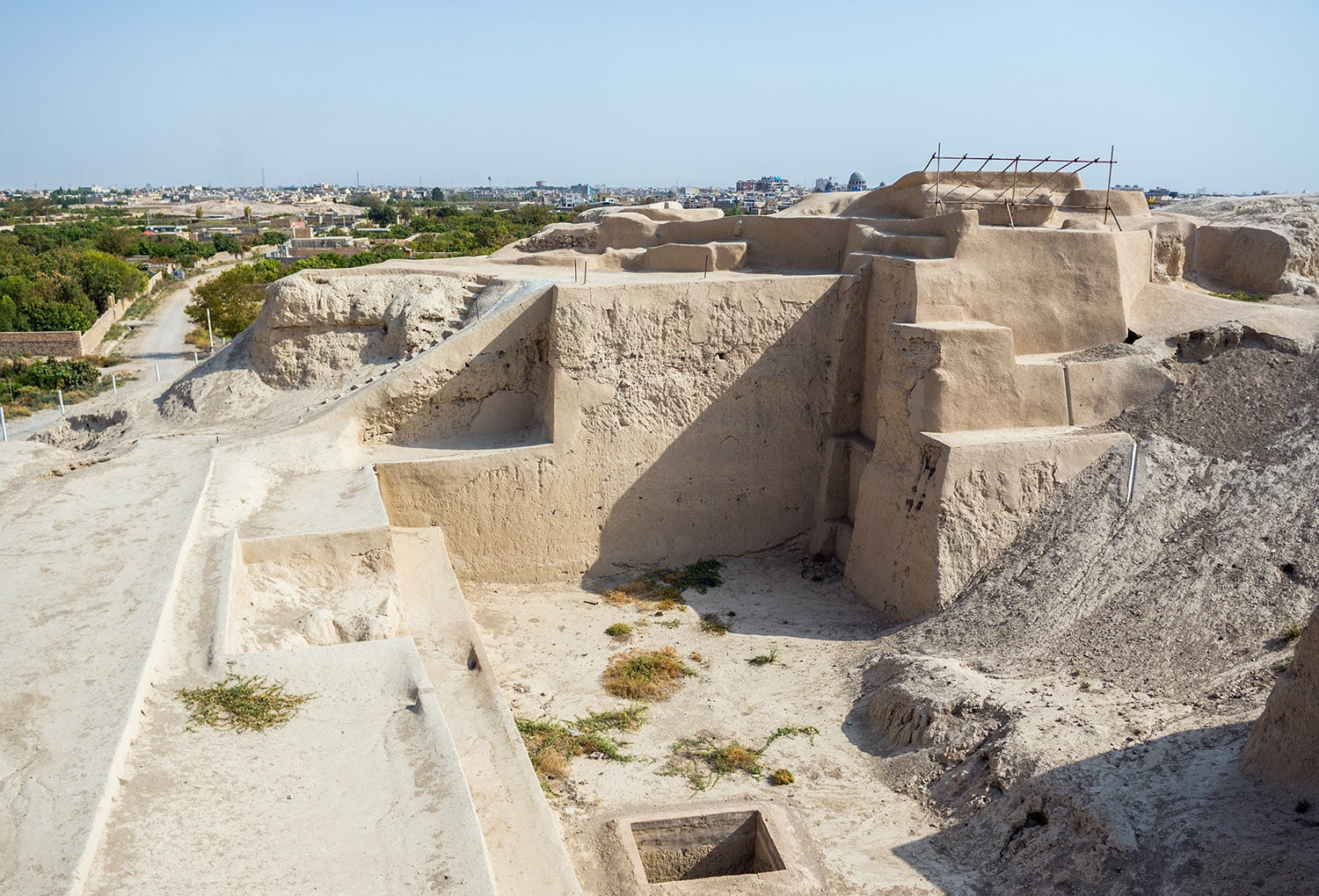 اكتشف المعالم الفريدة في إيران: دليل المسافر سيالك