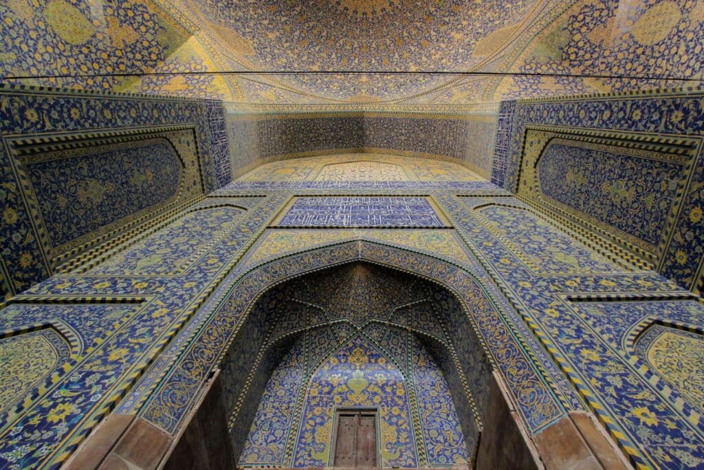 عمارة مسجد أصفهان شاه بواسطة مصطفى ميراجي
