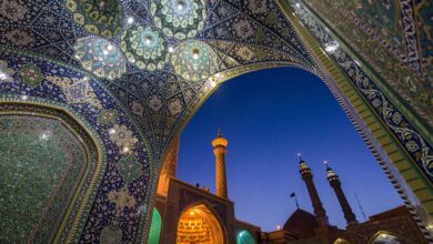 زيارة قم: المركز الروحي لإيران وضريح السيدة معصومة مدينة قم في إيران