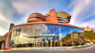 فندق جراند شيراز: إعادة تعريف الفخامة فندق جراند شيراز