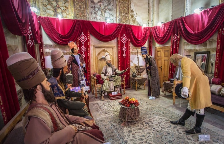 داخل قلعة كريم خان