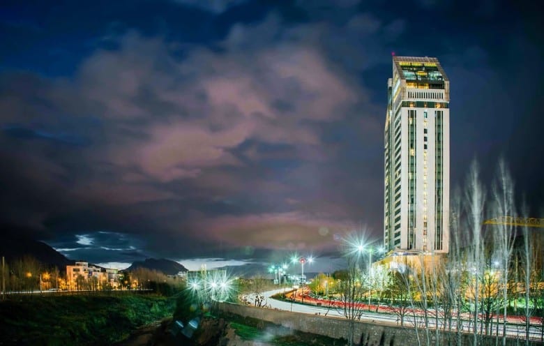 موقع فندق جمران جراند في شيراز موقع فندق جمران جراند في شيراز