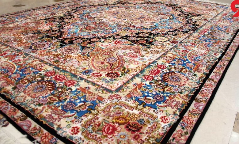 Top Souvenirs To Buy In Isfahan: Don’t Leave Without These! 1 Persian Carpet