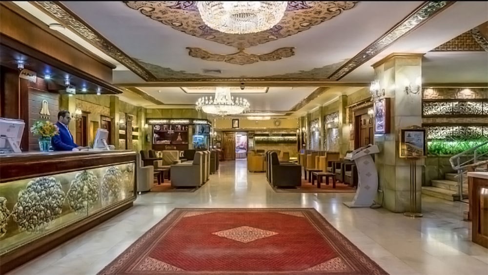 Isfahan Travel Guide: Must-See Sights And Attractions 44 Ali Qapoo Isfahan