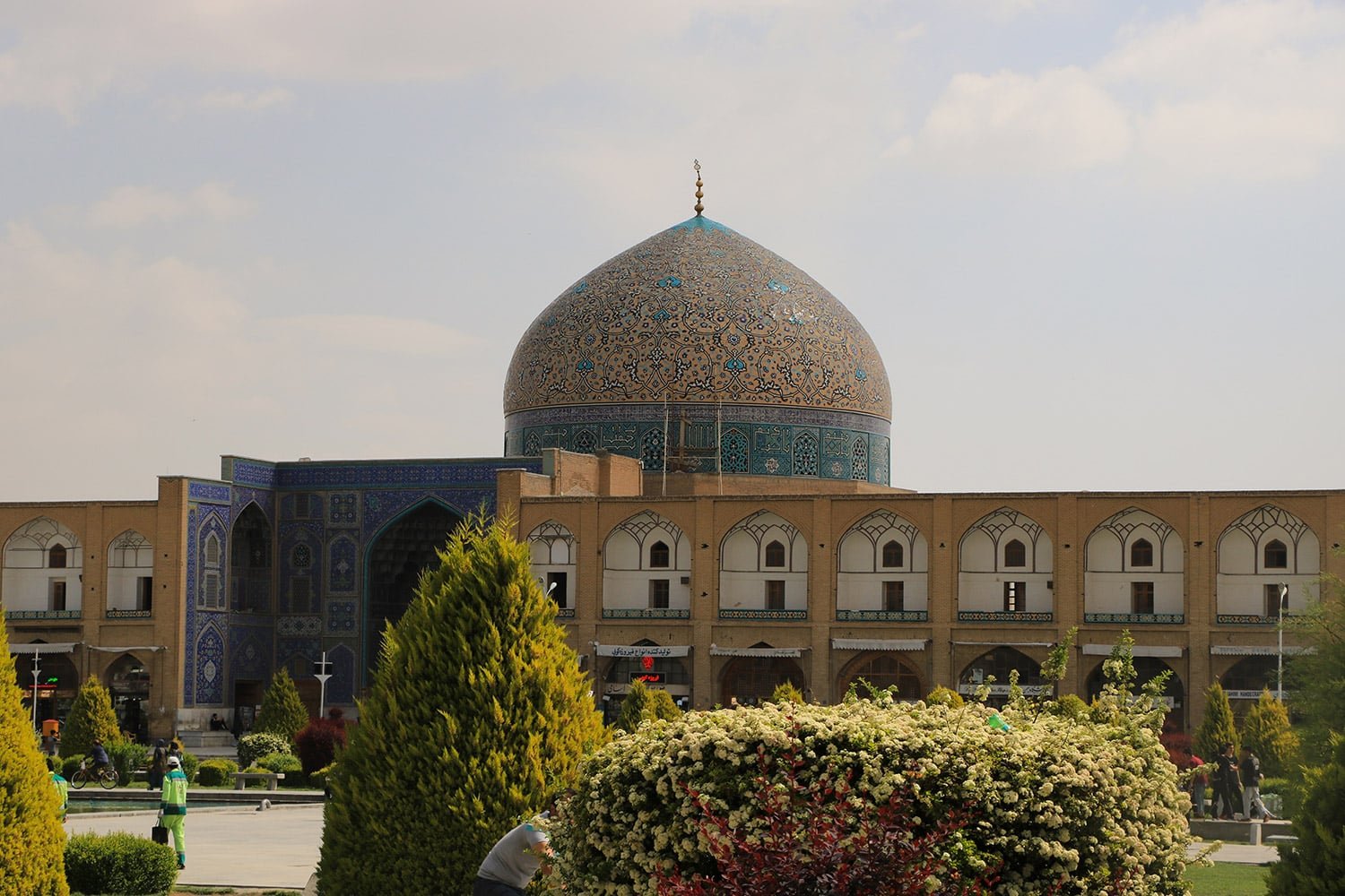 Isfahan Travel Guide: Must-See Sights And Attractions 5 Lotfollah Mosque