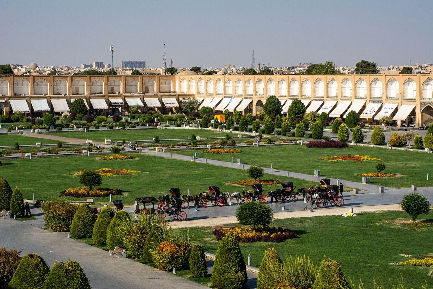 Isfahan Travel Guide: Must-See Sights And Attractions 2 Naqshe Jahan