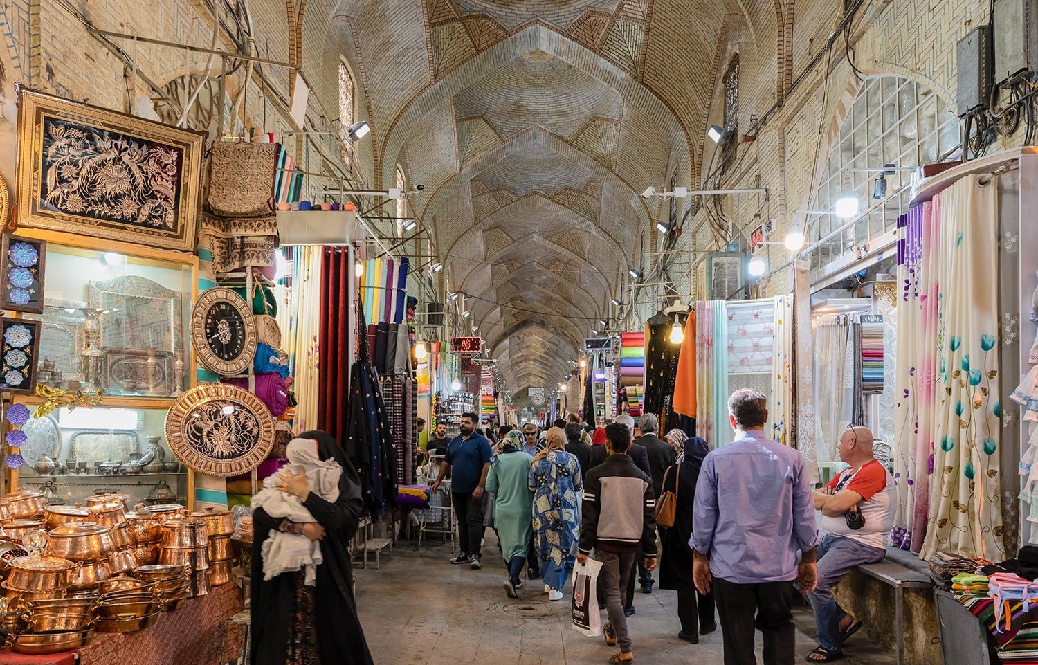 Vakil Bazaar