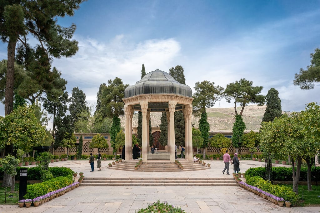 Hafez Hafeziyeh, Shiraz