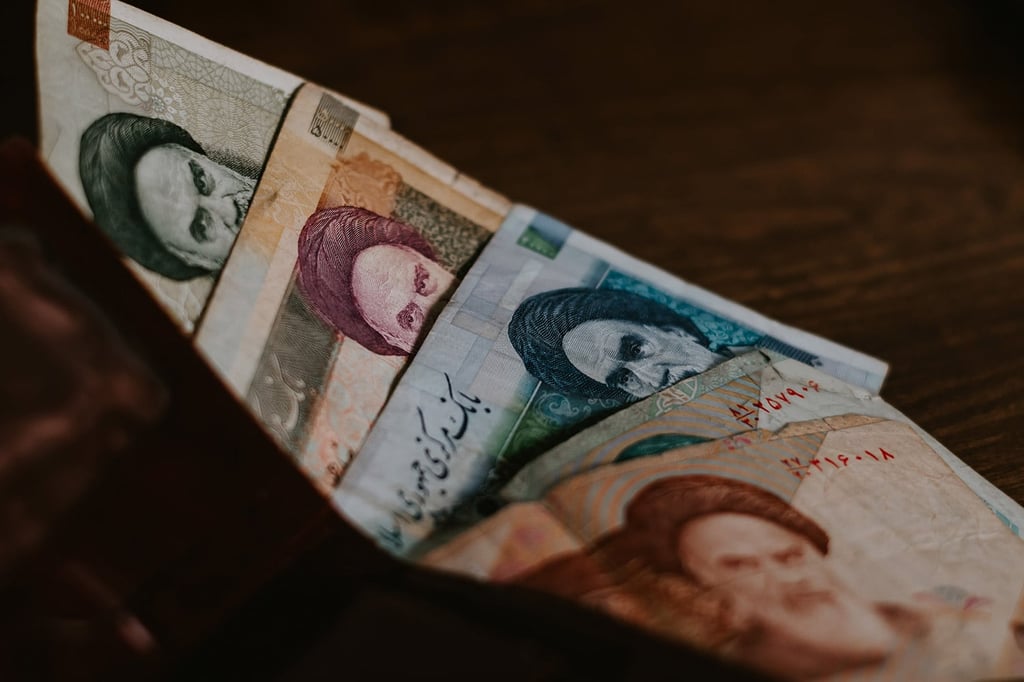 Iran Cash Cash Money In Iran