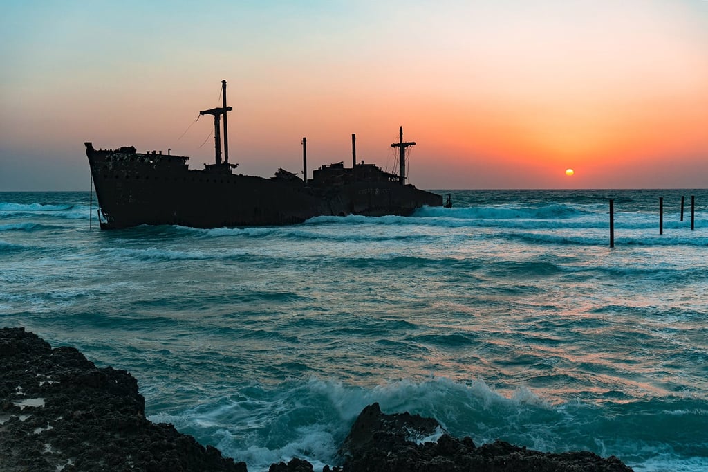 Greek Ship, Kish Island