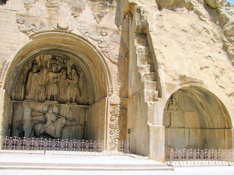 Image Taq-E Bostan
