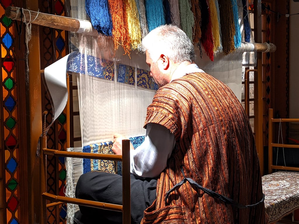 Carpet Weaving Craftsmanship Of Persian Carpet