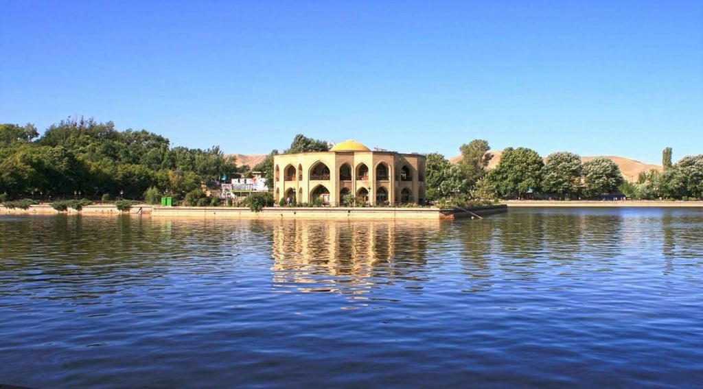 El Goli Park In Tabriz Iran By Iranroute El Goli Park In Tabriz, Iran