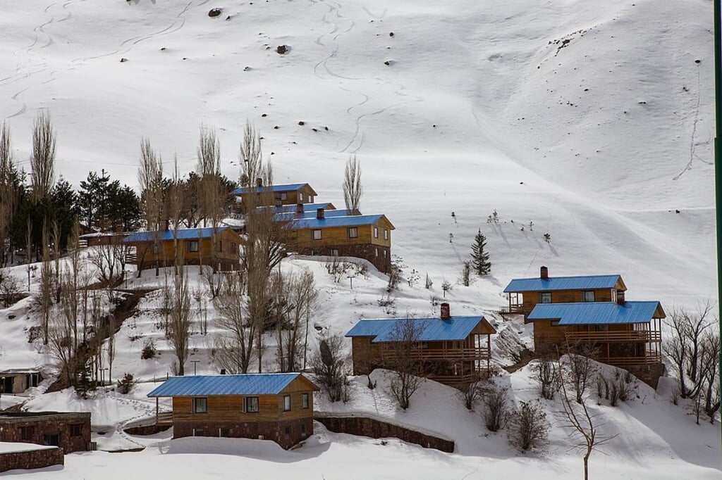 Shaleh Cabin Accommodation Dizin By Wikipedia Shaleh Cabin Accommodation, Dizin