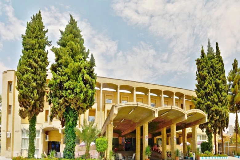 Kerman Jahangardi Hotel