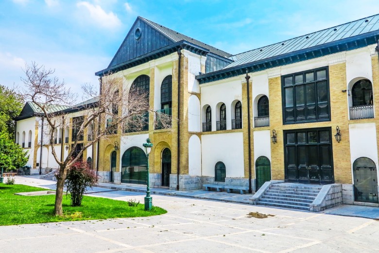 Saheb Qaranieh Palace Of Niavaran Complex