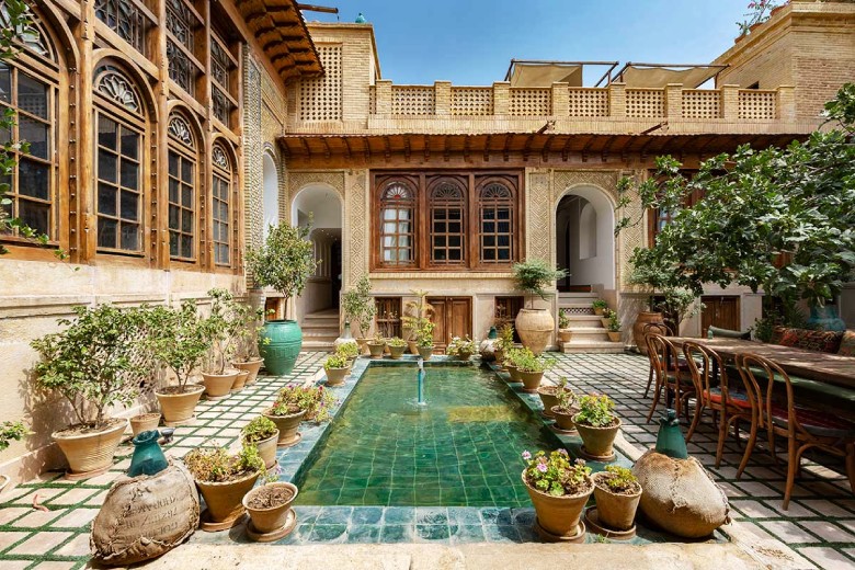The Best Restaurants And Cafes In Shiraz (Top 10) 6 Emarat Fil Restaurant, Shiraz