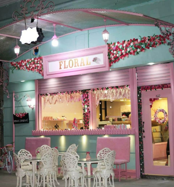 Floral Café, Shiraz