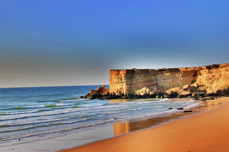 Qeshm Island: Nature'S Playground In The Middle East 5 Naz Islands Of Qeshm
