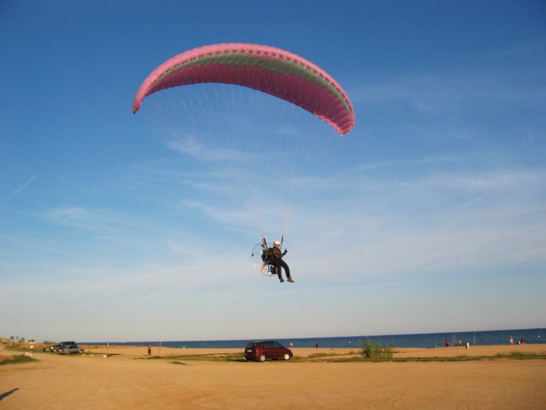 Paragliding in Qeshm