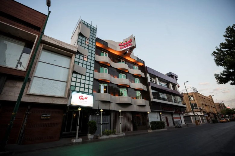 Alborz Hotel, Qazvin