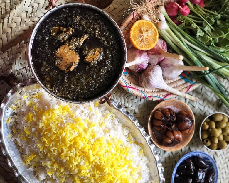 Travel Guide To Ahvaz: Everything You Need To Know 15 Ghalyeh Mahi
