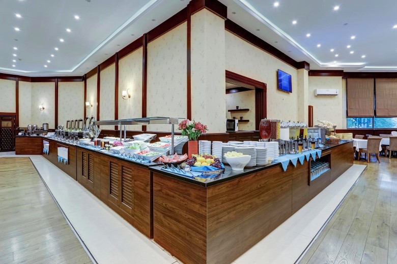 Shaygan Hotel In Kish: An In-Depth Overview 3 Breakfast Buffet At Shaygan Hotel Kish