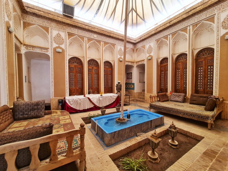 Labe Khandaq Hotel, Yazd