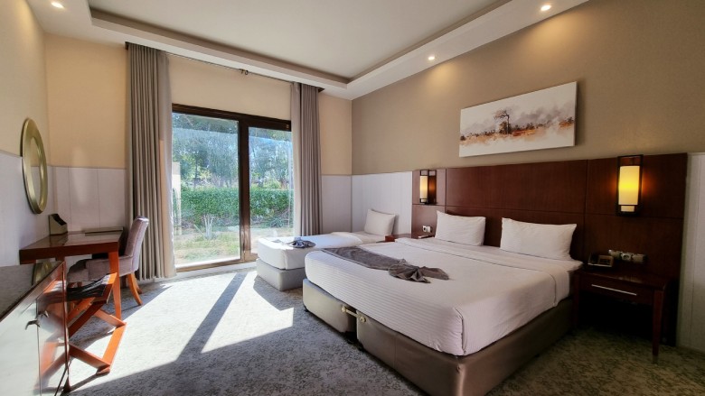 Mirage Hotel Kish: A Modern Retreat! 5 Mirage Hotel, Rooms