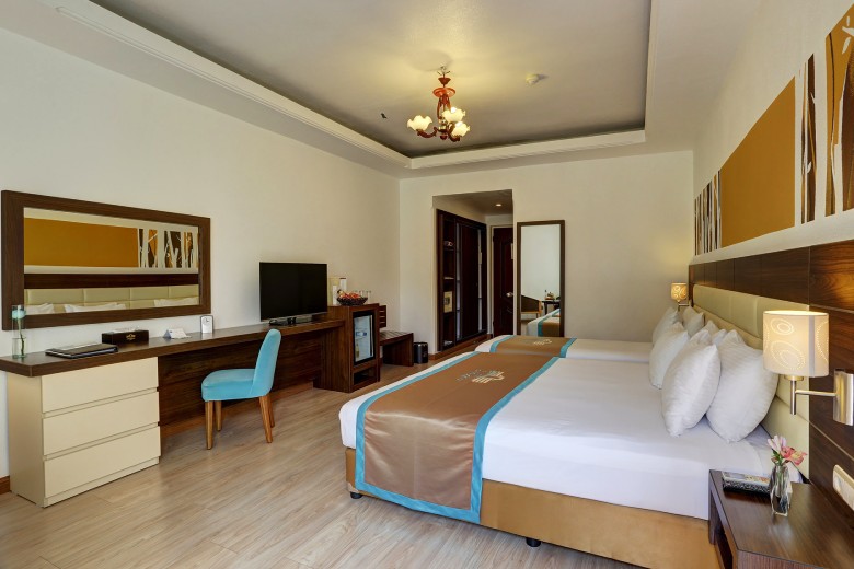 Rooms And Accommodation At Shaygan Hotel Kish