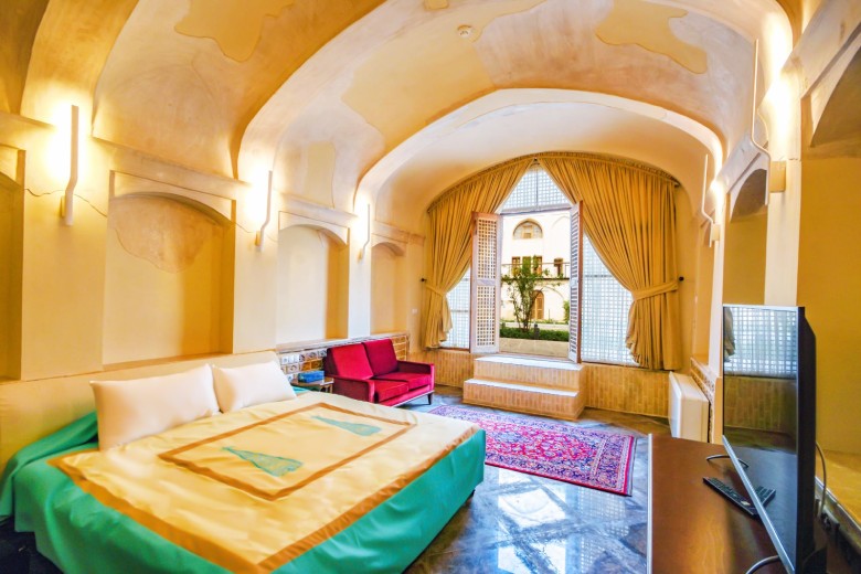 Top Iran'S Most Enchanting Heritage Hotels 10 Saraye Ameriha Traditional Residence Kashan