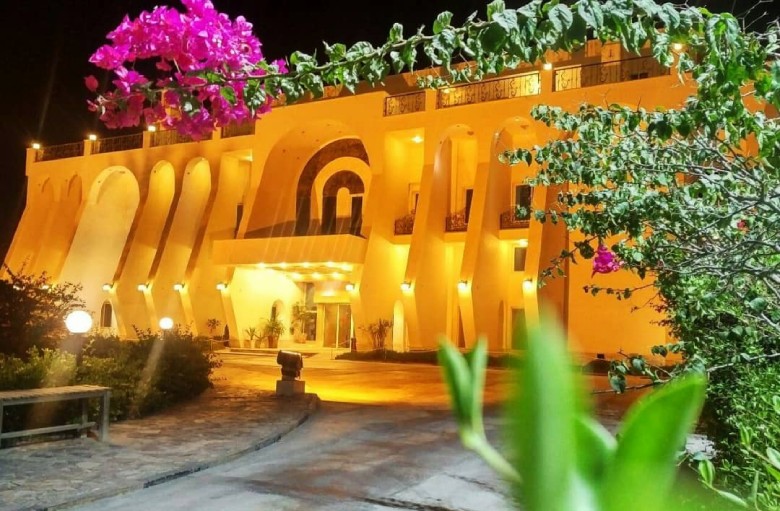 Top 3-Star Hotels In Kish: A Comprehensive Guide 4 Aftab Sharq Hotel Kish