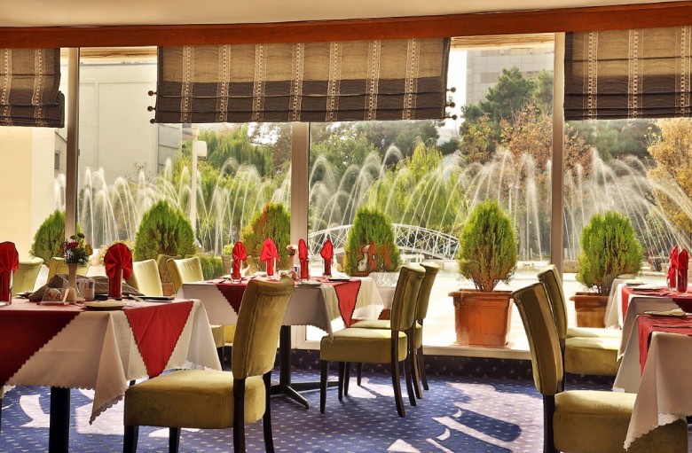 Homa Hotel Tehran : Five-Star Experience 7 Homa Hotel, Restaurant