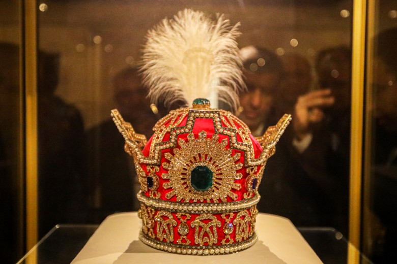 Pahlavi Crown