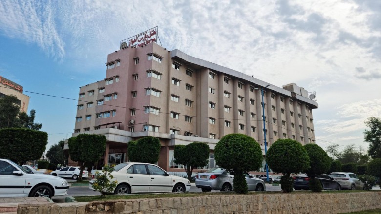 Pars Ahvaz Hotel