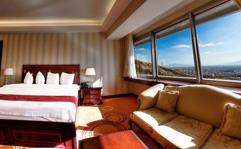 Shiraz Grand Hotel Rooms