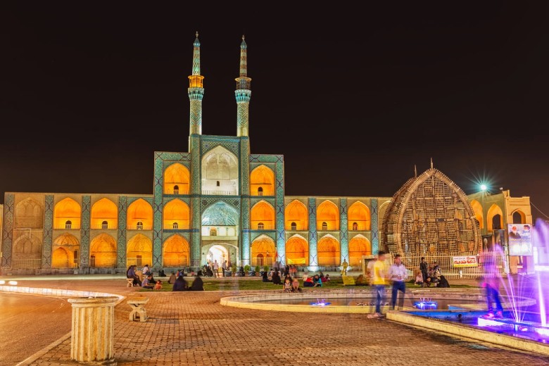 Visiting Amir Chakhmaq Complex In Yazd