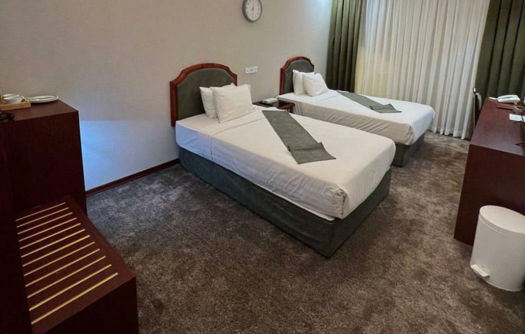 Book Qasr Al Ziyafe Qods Hotel Mashhad