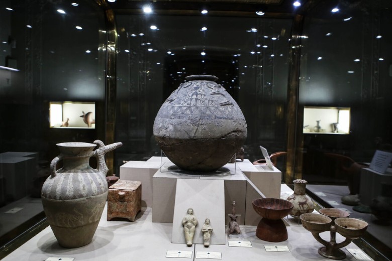 Glassware And Ceramic Museum Of Tehran