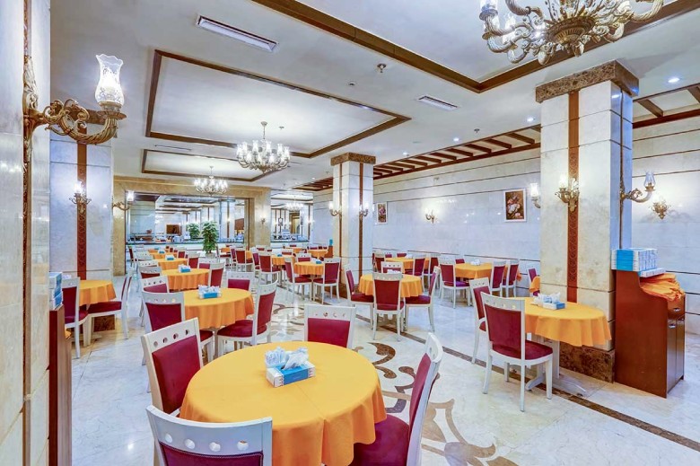 Madineh Al-Reza Hotel, Restaurant