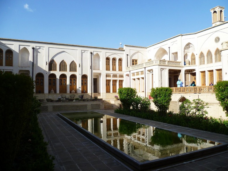 Manouchehri House: Where Tradition Meets Luxury 2 Manouchehri House In Kashan