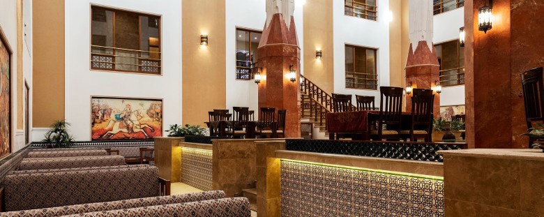 Parsian Safaiyeh Hotel: A Glam Mix Of Modernity And Tradition In Yazd 3 Restaurants Of Parsian Safaiyeh Hotel