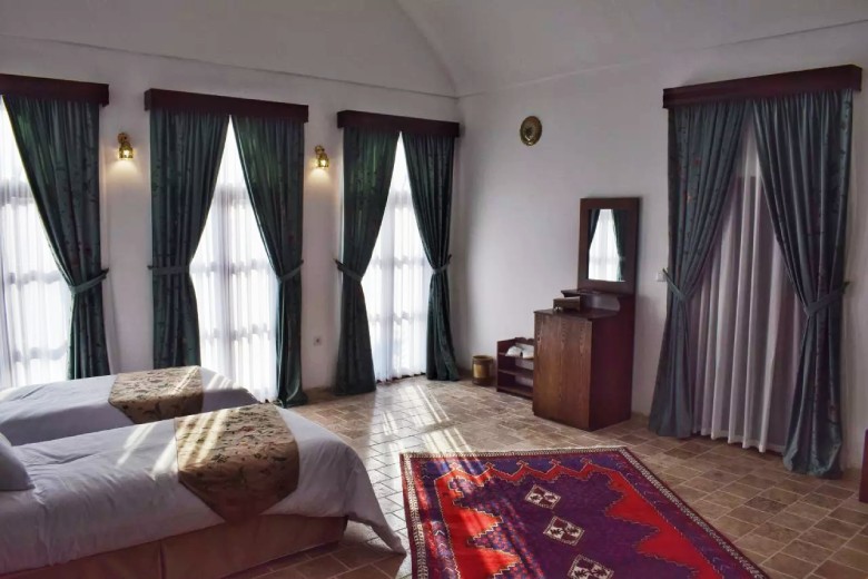 Twin Rooms At Hooman Hotel Of Yazd