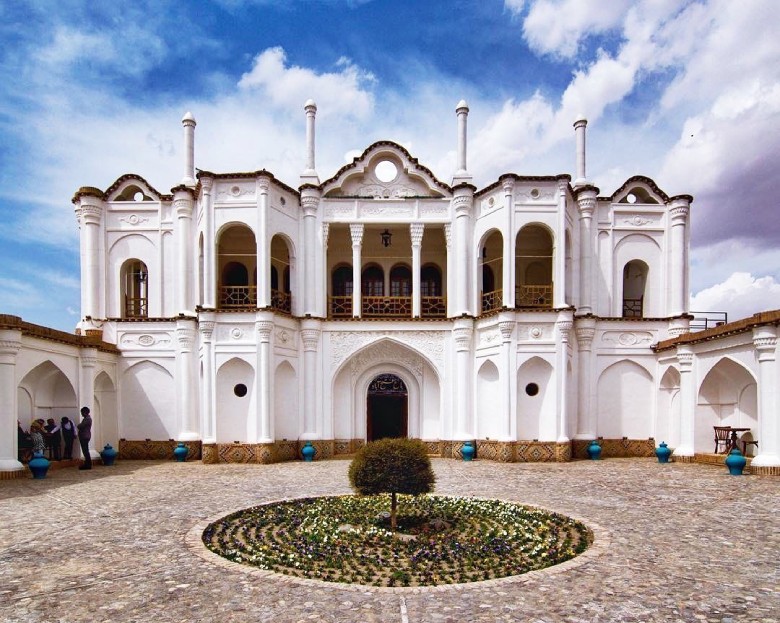 Architecture Of Fath Abad Mansion