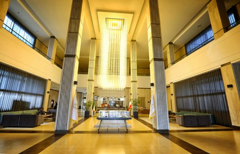 Novin Plus Hotel, Lobby