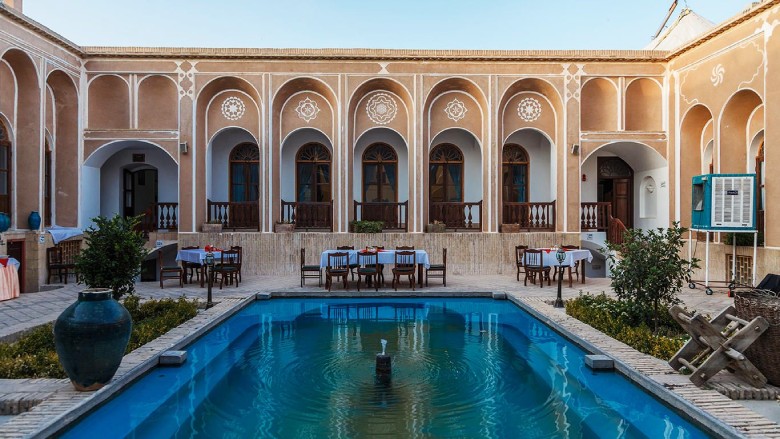 Architecture Of Laleh Hotel Yazd