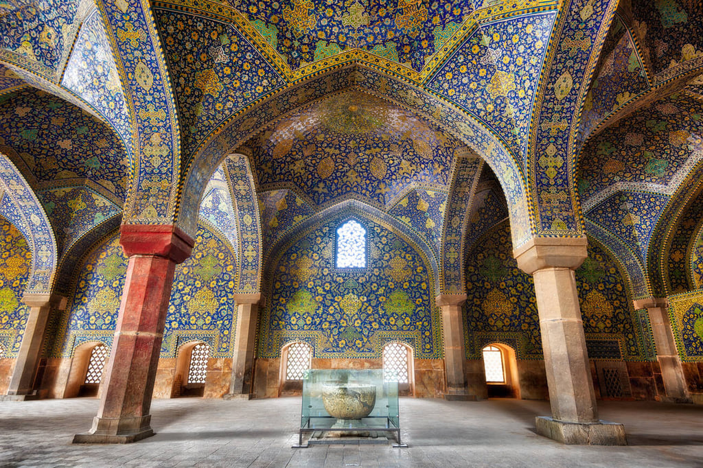 Shah Mosque At Naqsh E Jahan Square Isfahan