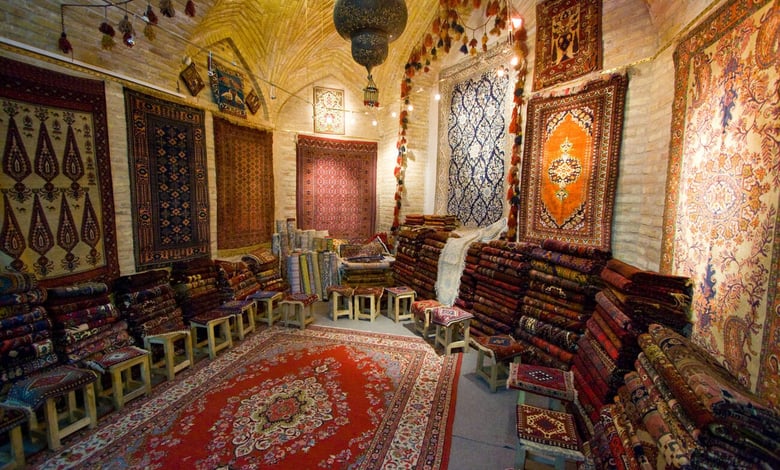Persian Carpet Shop In Bazaar E Bozorg In Esfahan Iran